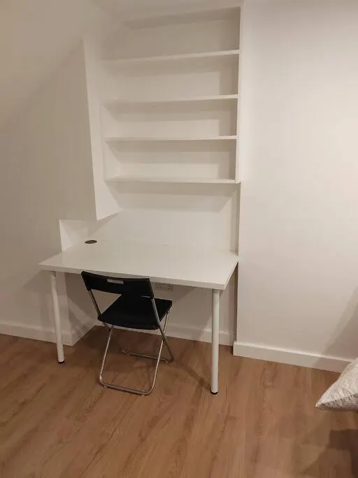 4 Bedroom House With En-Suite - Contractors Welcome - Free Parking And Wi-Fi Huddersfield Lägenhet